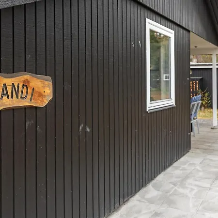 Semesterbostad Omunde - 150m From The Sea By Interhome Neksø