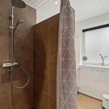 Feriehus Omunde - 150m From The Sea By Interhome Neksø