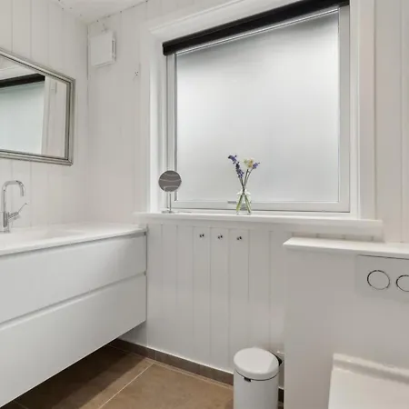 Omunde - 150m From The Sea By Interhome Semesterbostad *