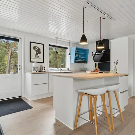 Omunde - 150m From The Sea By Interhome Feriehus *